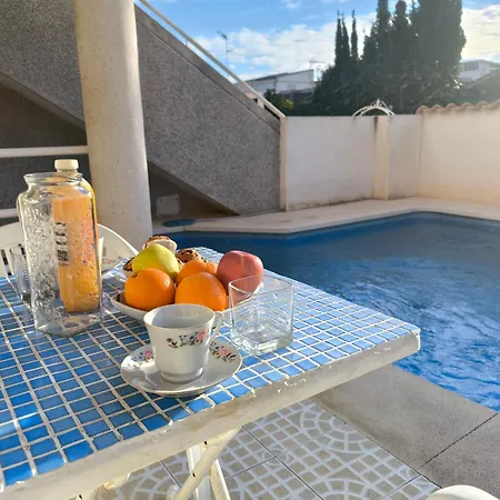 With Private Pool 15 Minutes From The Sea- La Siesta